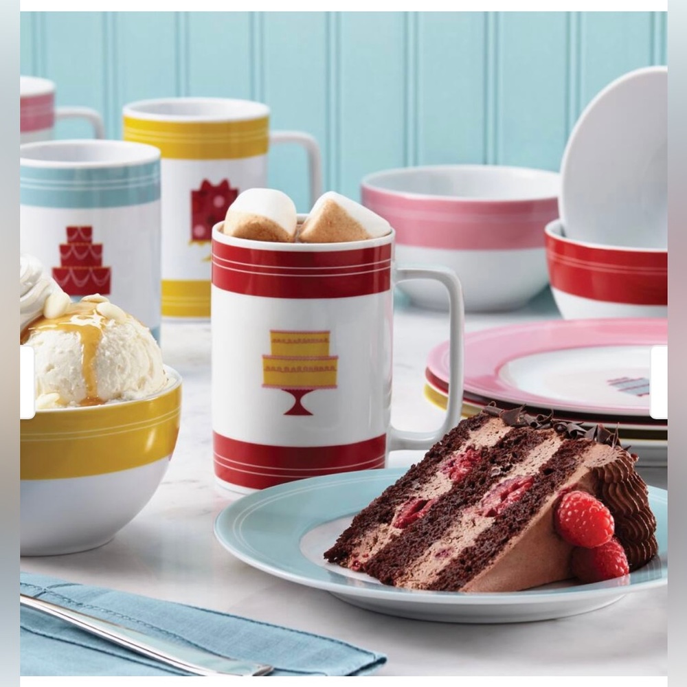 Cake Boss ServeWare